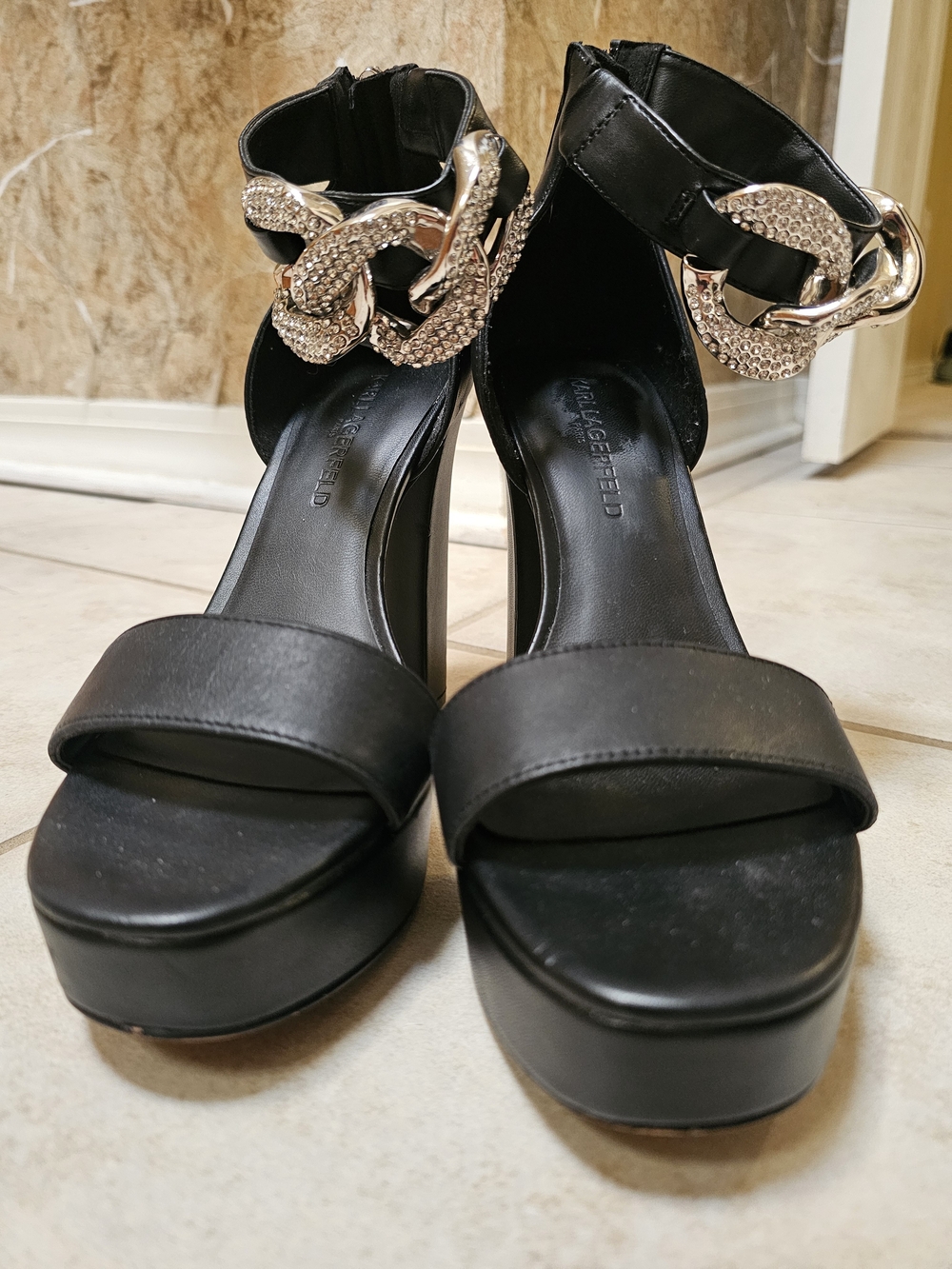 Karl Lagerfeld Paris Anisha Platform With Testured Silver Ankle Strap Size 6.5